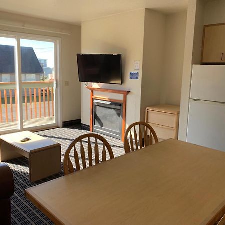 רוקאווי ביץ' Surfside Resort מראה חיצוני תמונה