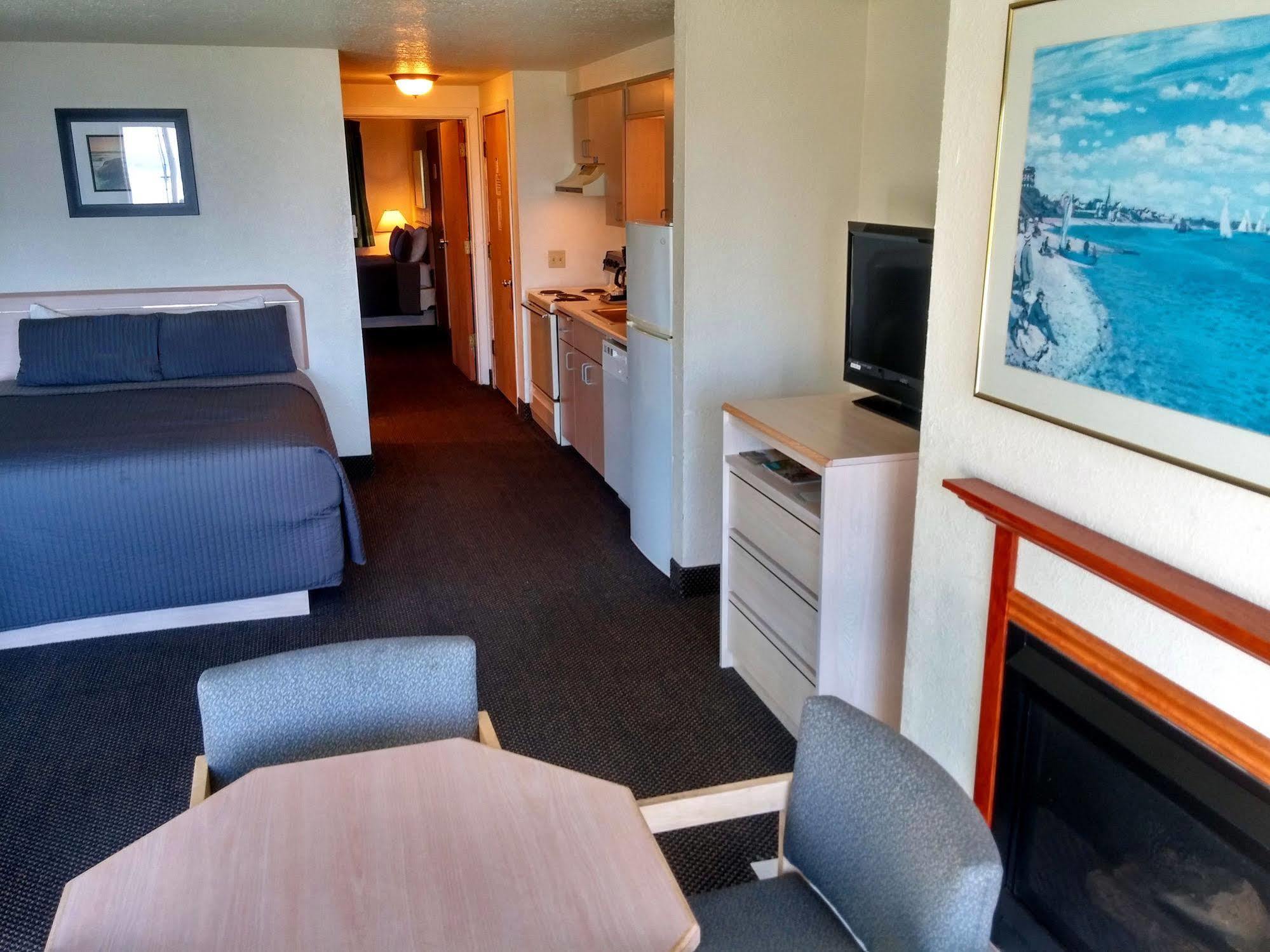 רוקאווי ביץ' Surfside Resort מראה חיצוני תמונה